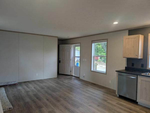 2025 Clayton Homes Inc Adrenaline Mobile Home