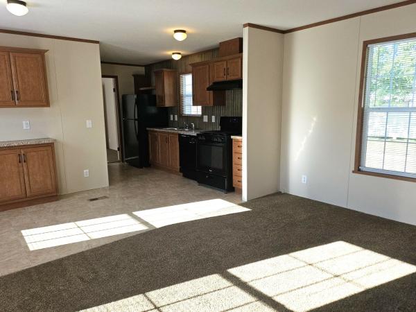 2015 Redman 1670215RA Mobile Home