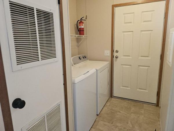 2015 Redman 1670215RA Mobile Home