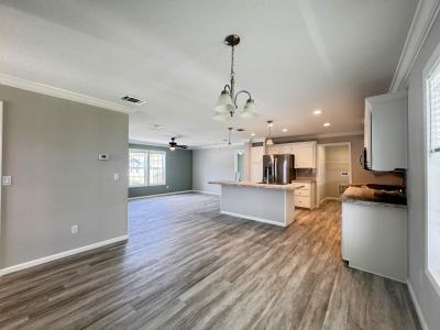 Photo 4 of 14 of home located at 819 SE Rowan Court Crystal River, FL 34429