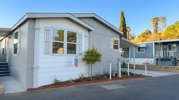 2025 Cavco Mobile Home