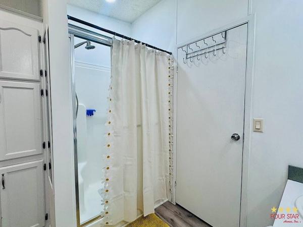 1997 OAKH Mobile Home For Sale