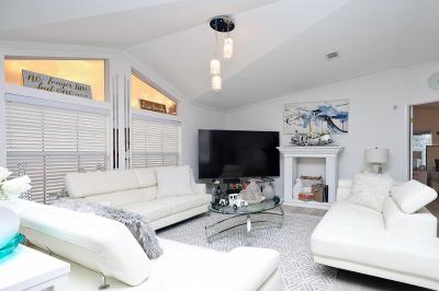 Mobile Home at 11300 Rexmere Blvd, #4/5-Pl Fort Lauderdale, FL 33325