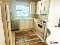 1984 BARR Manufactured Home