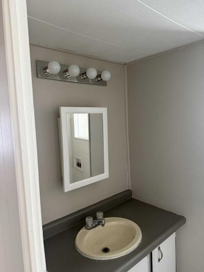 Photo 5 of 7 of home located at 6207 Bills Lane Hodgkins, IL 60525