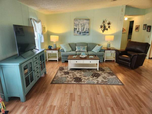 1990 MERIT Mobile Home