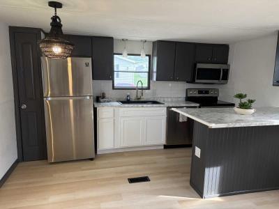 Photo 2 of 17 of home located at 1905 Santa Monica St Saint Charles, MO 63303