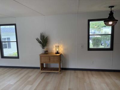 Photo 2 of 17 of home located at 1905 Santa Monica St Saint Charles, MO 63303