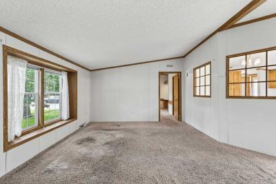 Photo 3 of 20 of home located at 76 Shannon Dr Hastings, MN 55033