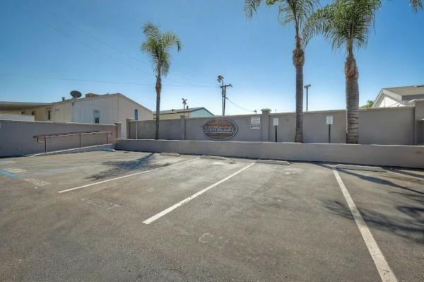 2000 Hallmark Charleston Manufactured Home
