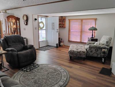Mobile Home at 106 Wilpark Dr Akron, OH 44312