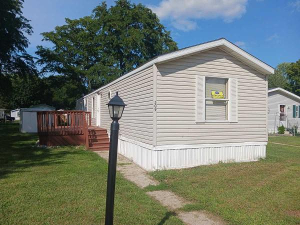 2002 SKyline Manufactured Home