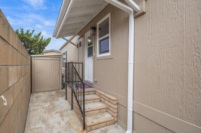 Photo 4 of 25 of home located at 685 View Lake Cir #161 Brea, CA 92821