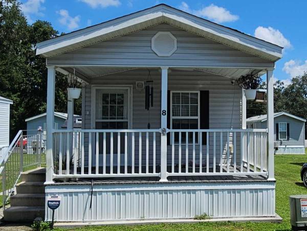 Photo 1 of 2 of home located at 6941 Macdonald Court Lot #8 Zephyrhills, FL 33541