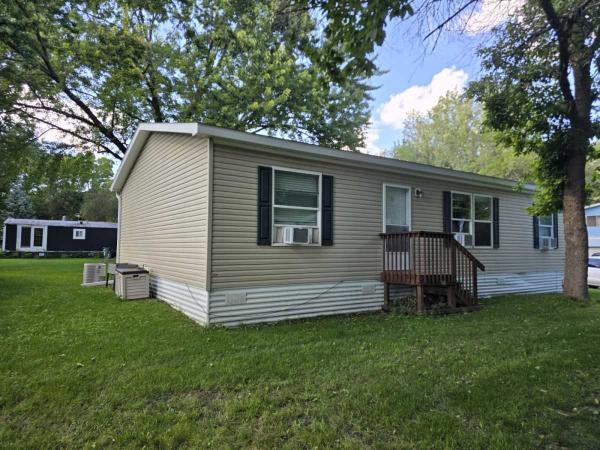 Photo 1 of 2 of home located at 39 Carole Ln. Chaska, MN 55318