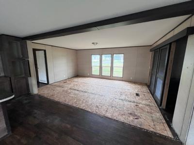 Photo 3 of 14 of home located at 11206 Gatlinburg Dr Tuscaloosa, AL 35404