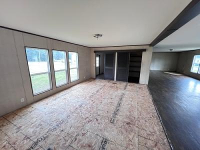 Photo 4 of 14 of home located at 11206 Gatlinburg Dr Tuscaloosa, AL 35404