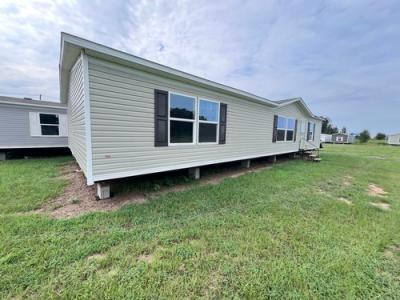 Photo 4 of 14 of home located at 16071 Old Greensboro Road Moundville, AL 35474