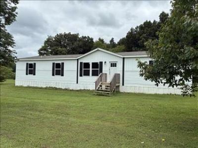 Mobile Home at 117 Bee Gee Mcree Lndg Goodspring, TN 38460
