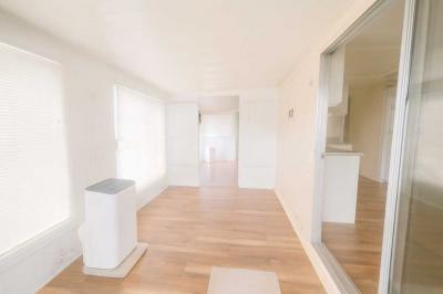 Photo 4 of 15 of home located at 6900 Ulmerton Rd Largo, FL 33771