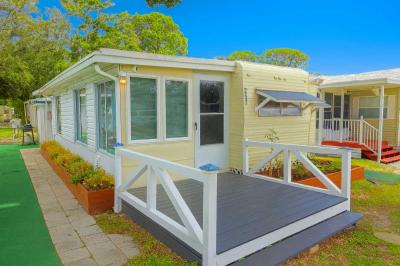 Photo 2 of 15 of home located at 6900 Ulmerton Rd Largo, FL 33771