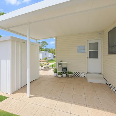 Photo 3 of 15 of home located at 6900 Ulmerton Rd Largo, FL 33771