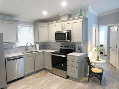 Photo 4 of 50 of home located at 853 Sabal Palm Dr. Casselberry, FL 32707