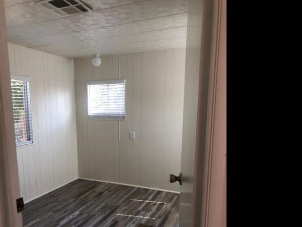 1974 Schult Manufactured Home