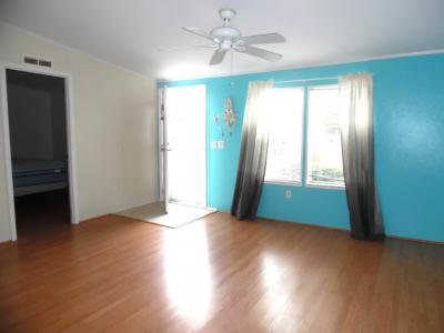 Photo 3 of 16 of home located at 532 Royal Caribbean Rd Davenport, FL 33897