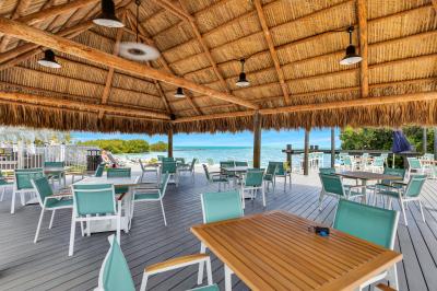 Photo 3 of 13 of home located at 159 Paradise Way Islamorada, FL 33036