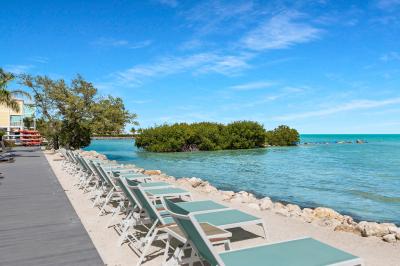 Mobile Home at 157 Paradise Way Islamorada, FL 33036