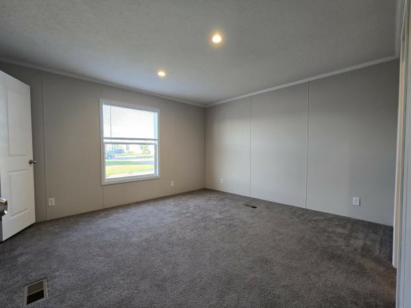 2021 Champion RFN2860903 Mobile Home