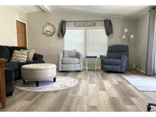 2000 Skyline Manufactured Home