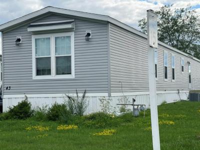 Mobile Home at 43 Swan Lane Beecher, IL 60401