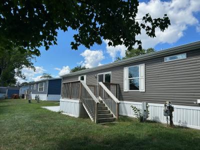 Photo 2 of 7 of home located at 6418 Lake Drive Site #006 Ypsilanti, MI 48197