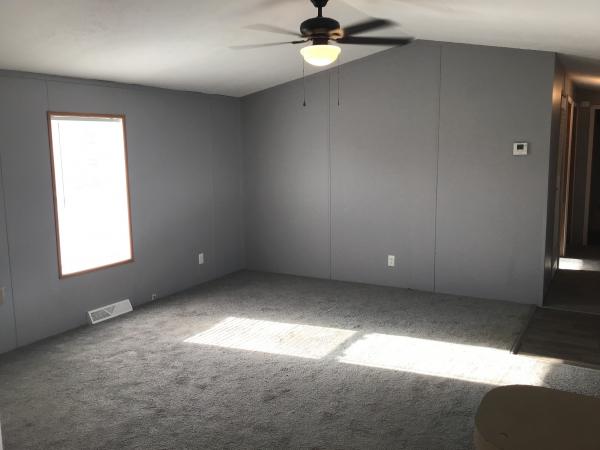 2000 WINLT Mobile Home