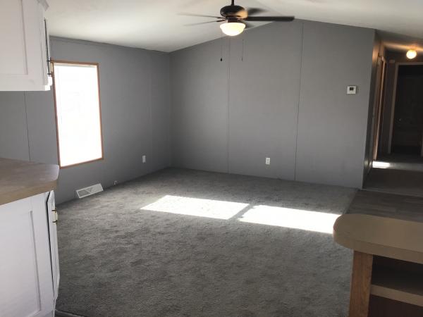 2000 WINLT Mobile Home