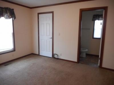Photo 4 of 9 of home located at 969 State Route 28 #129 Milford, OH 45150