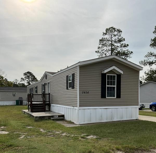 2018 Clayton Homes Inc Yes Mobile Home