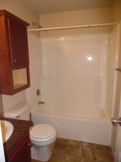 Photo 4 of 5 of home located at 28898 Country Lane Flat Rock, MI 48134