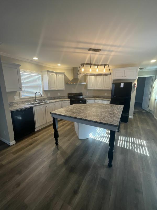 2024 Clayton Homes Inc Community Series Mobile Home