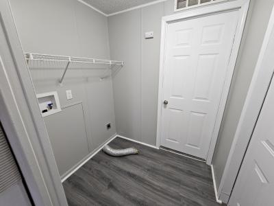 Photo 4 of 13 of home located at 4480 S Meridian Avenue #192 Wichita, KS 67217