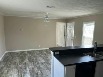 Photo 4 of 8 of home located at 10201 W Beaver St #398 Jacksonville, FL 32220