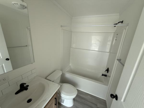 2025 Champion RAP1672H32087 Mobile Home