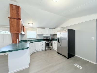 Photo 3 of 24 of home located at 1932 E 47th Street S #89 Wichita, KS 67216