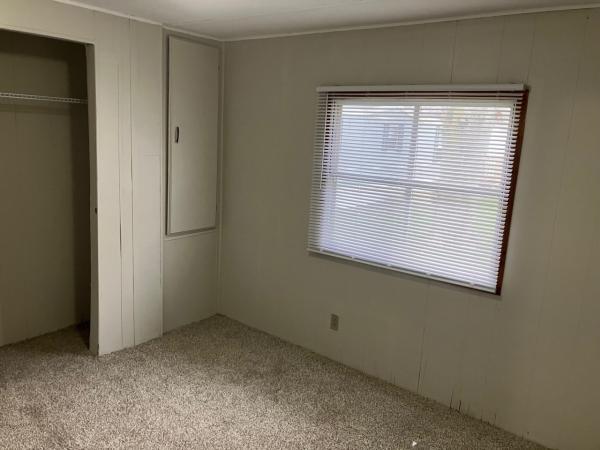 1980 Bennington mobile Home