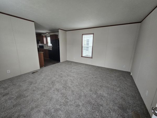2014 Champion Homes - 1670202RA Mobile Home