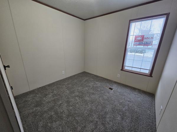 2014 Champion Homes - 1670202RA Mobile Home