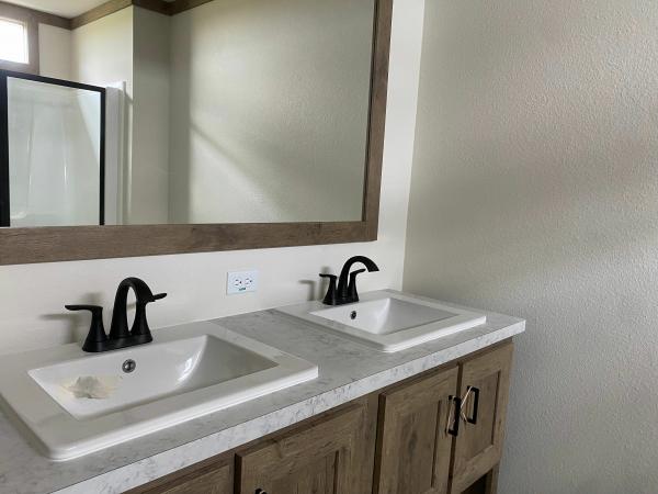 2025 Clayton Homes Inc Mobile Home For Rent