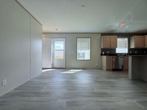 2025 Clayton-Wakarusa Mobile Home